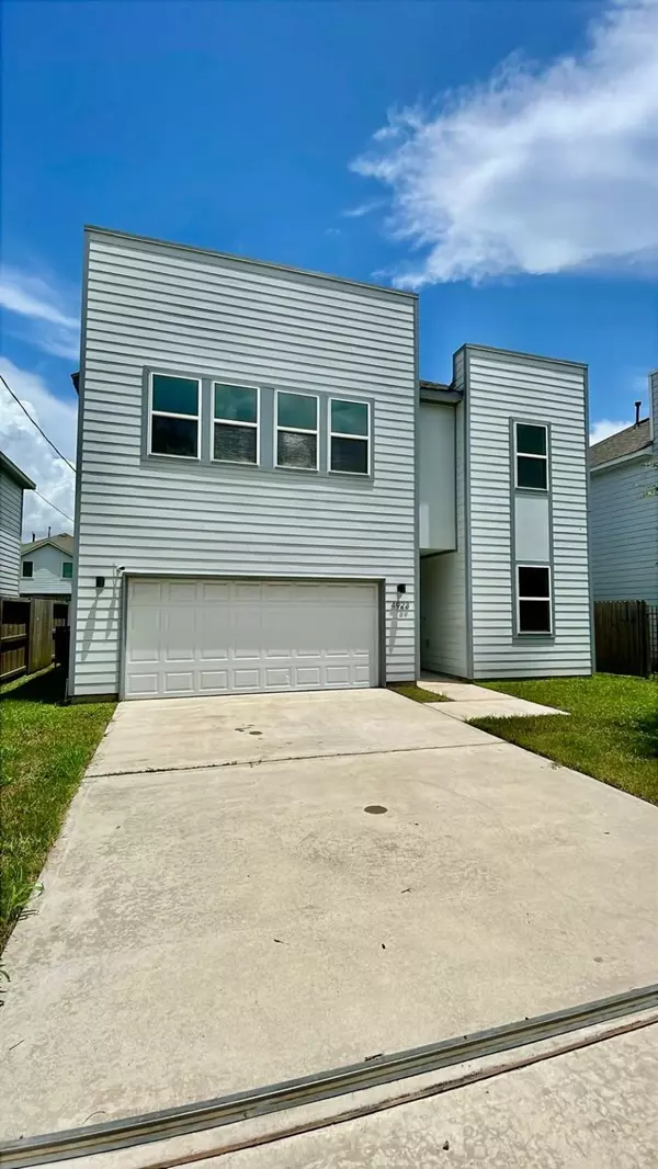 Houston, TX 77033,4923 Higgins ST