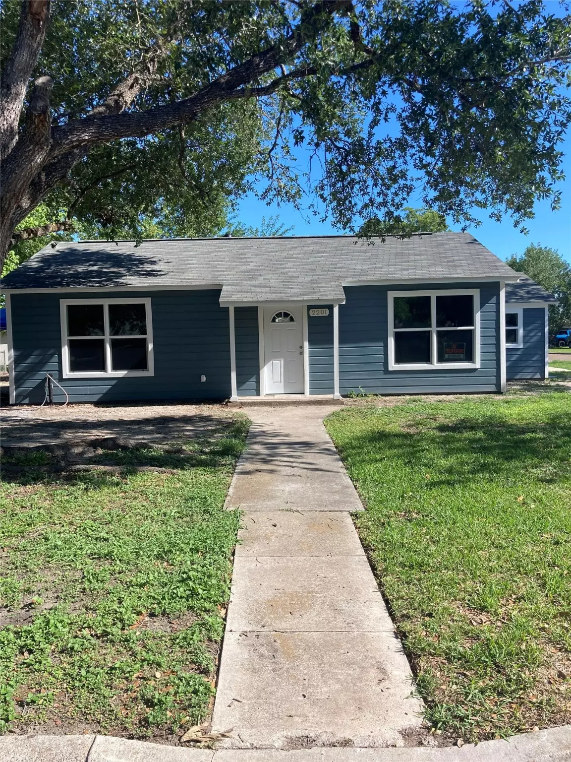 Victoria, TX 77901,2201 E Colorado ST