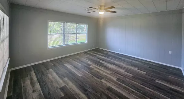 West Columbia, TX 77486,132 W Texaco AVE