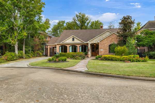 2014 Candlelight Place DR, Houston, TX 77018