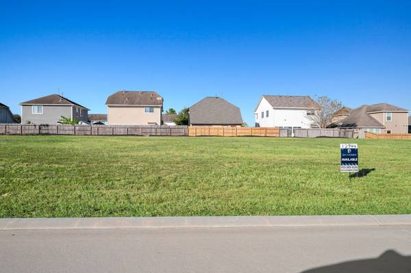 12944 French Quarter DR, Willis, TX 77318