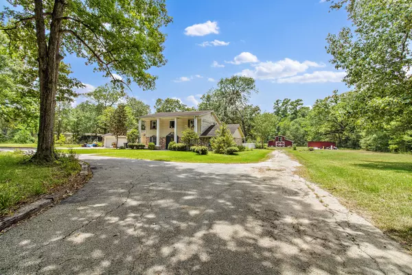 Splendora, TX 77372,1083 County Road 3704b