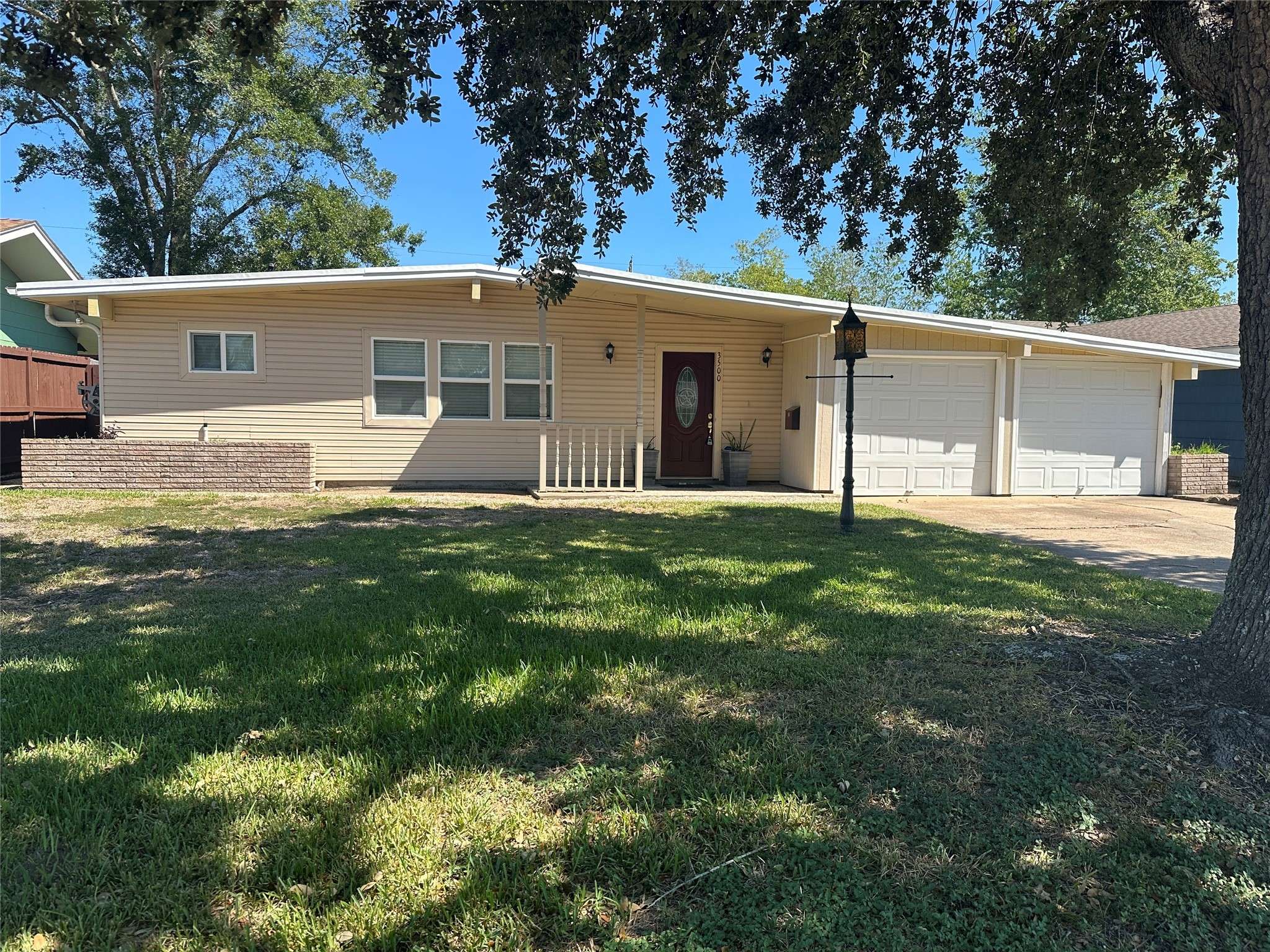 3500 Avalon AVE,  Port Arthur,  TX 77642