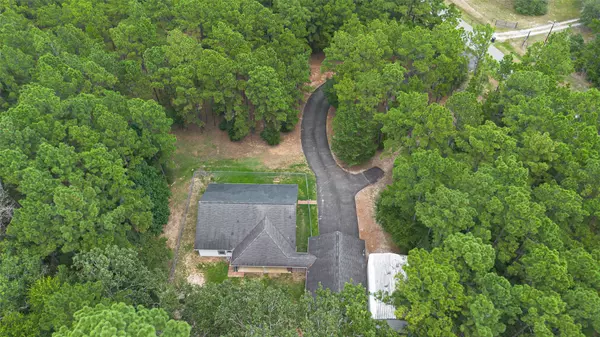 10509 Iron Ore RD, Conroe, TX 77303
