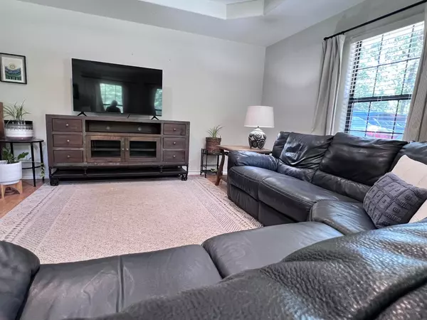 Onalaska, TX 77360,200 Mimosa
