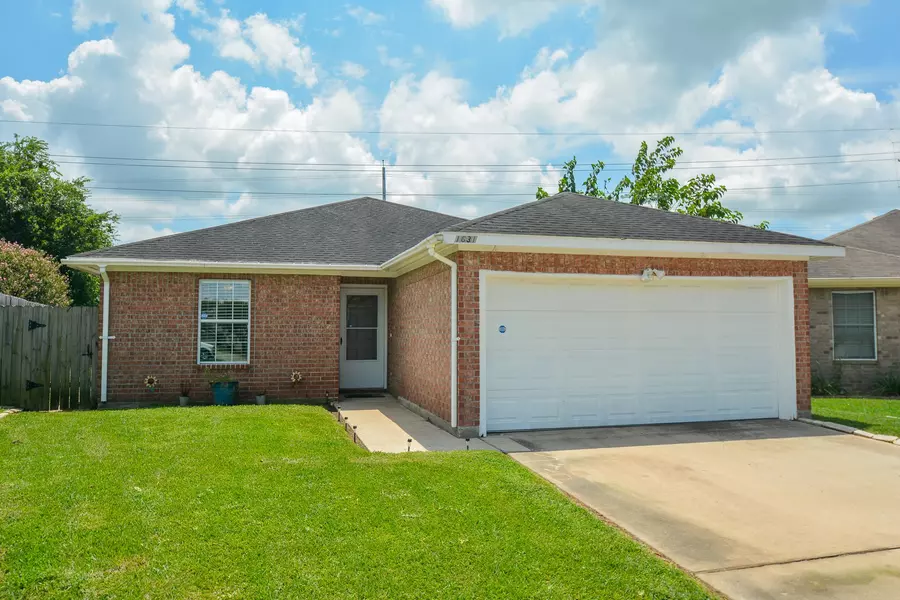1631 Quail RUN, Brookshire, TX 77423