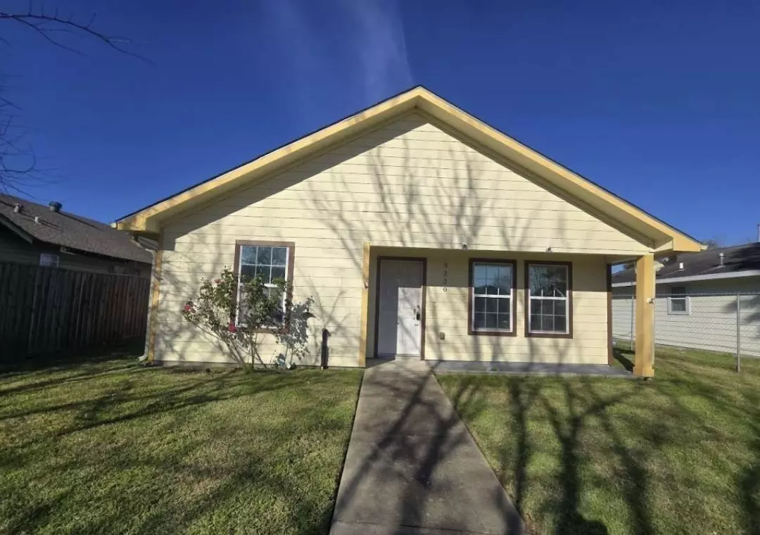 Baytown, TX 77520,3220 Iowa ST