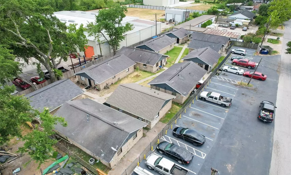 8814 Manus ST #1-11, Houston, TX 77093