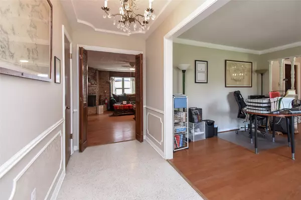 Houston, TX 77018,1037 Cheshire LN