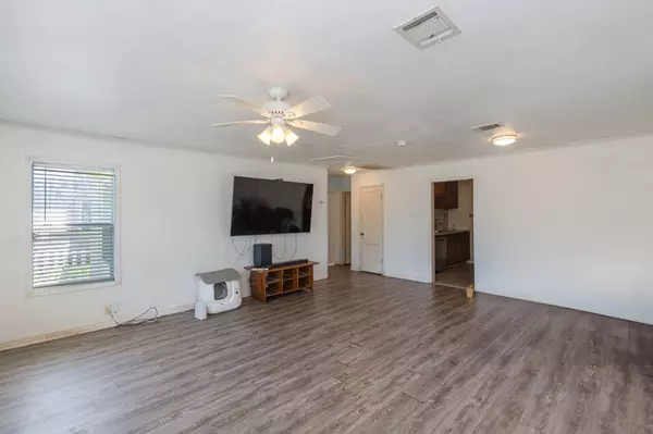Freeport, TX 77541,1231 W 7th ST