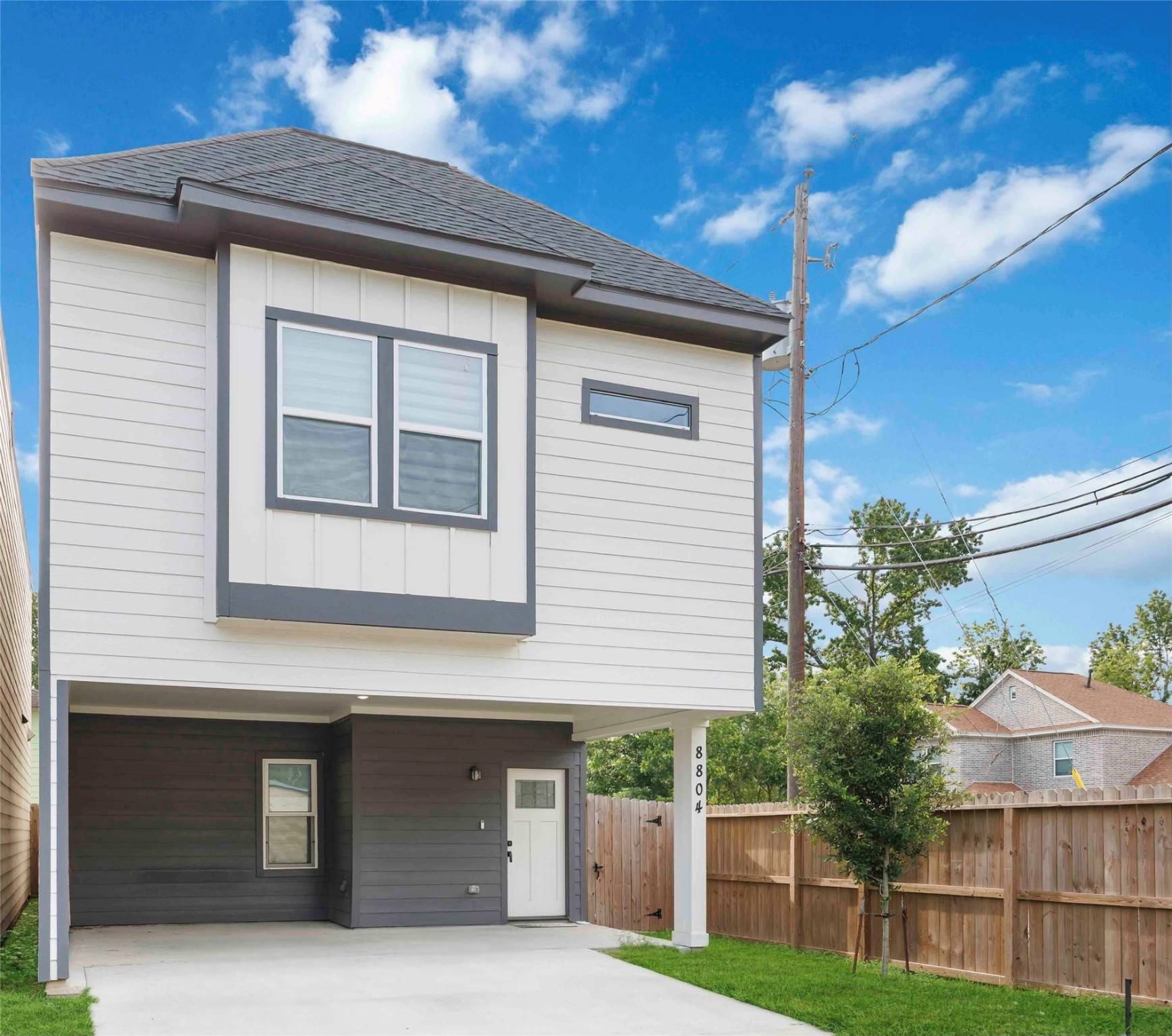 8804 Knox ST, Houston, TX 77088