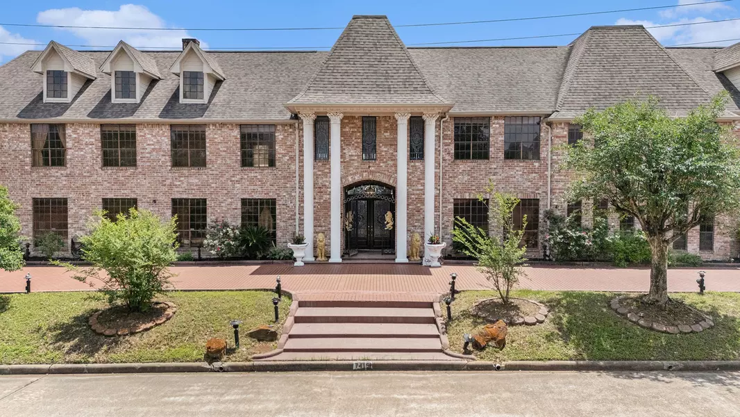 7415 Naremore DR, Spring, TX 77379