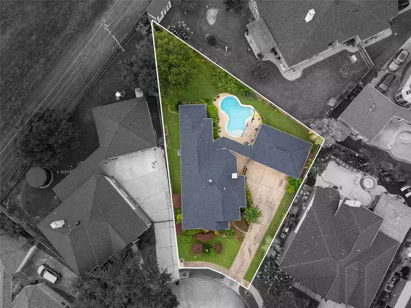 1100 Rippling Springs Ln, League City, TX 77573