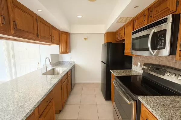 Houston, TX 77054,2830 S Bartell DR #27