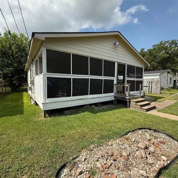Houston, TX 77093,2922 Bertrand ST