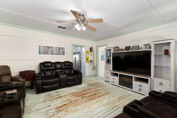 Brenham, TX 77833,8103 Adamek RD