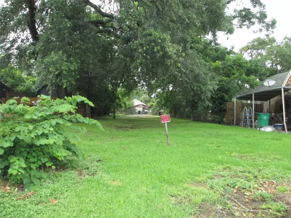 Baytown, TX 77520,2115 Carolina ST
