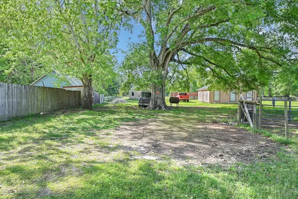 Cleveland, TX 77327,734 County Road 2281