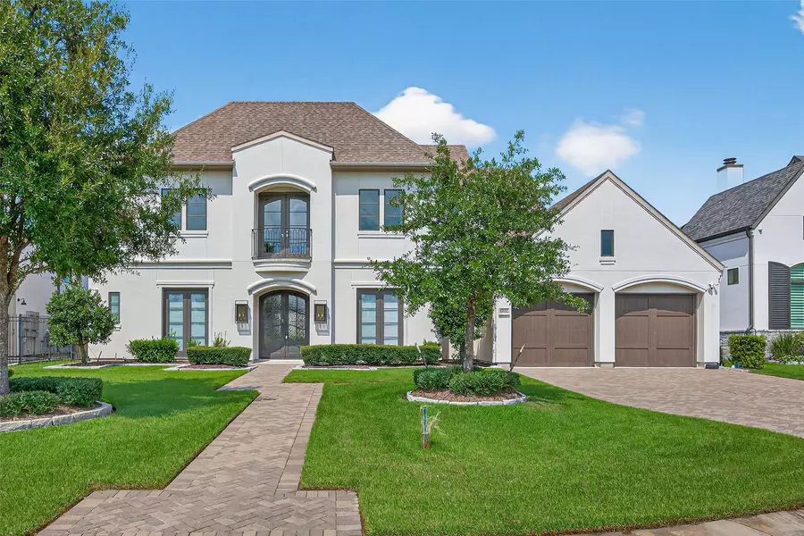 6806 E Warwick Lake LN, Spring, TX 77389
