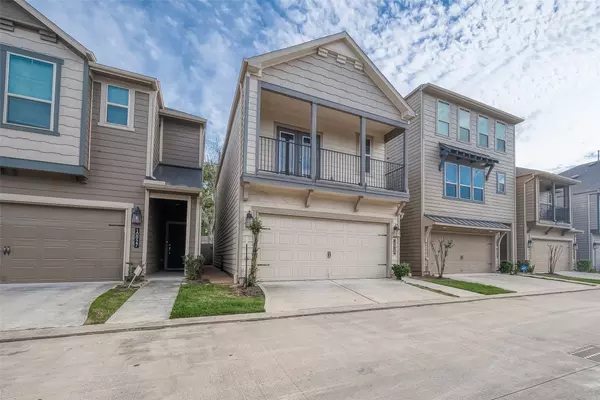 Houston, TX 77043,10929 Cannes Memorial DR