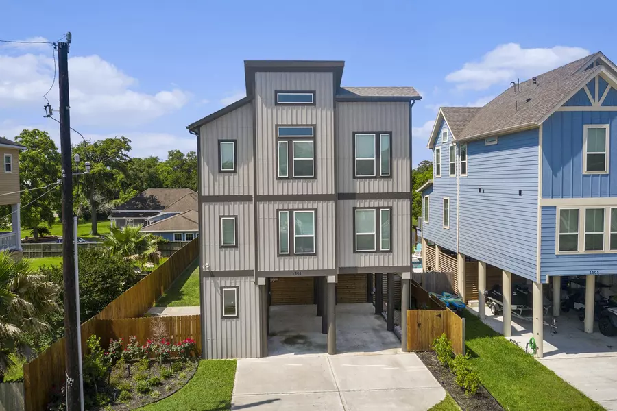 1501 Ashley CT, Seabrook, TX 77586