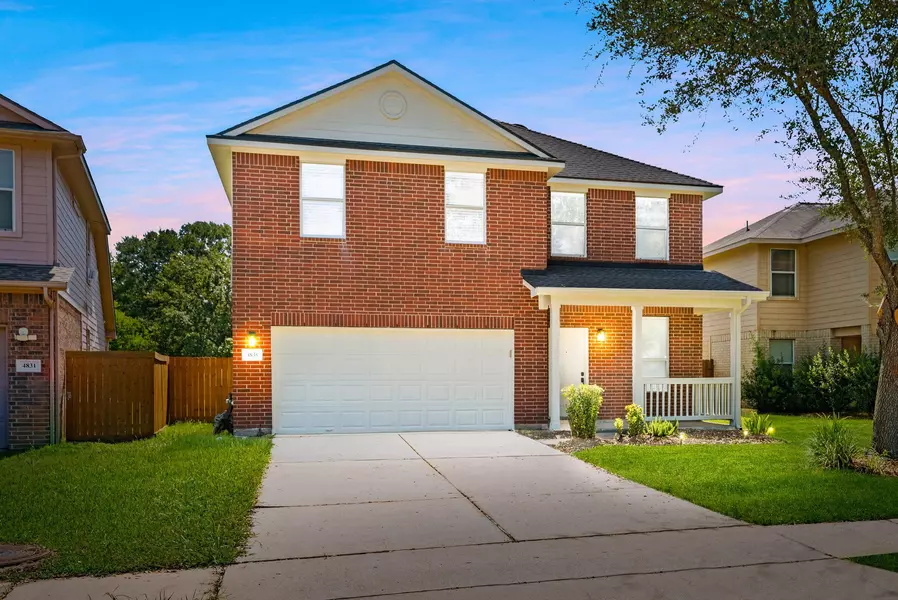 4835 Montclair Hill LN, Fresno, TX 77545