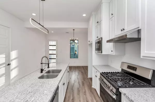 Houston, TX 77091,5609 Savyon DR