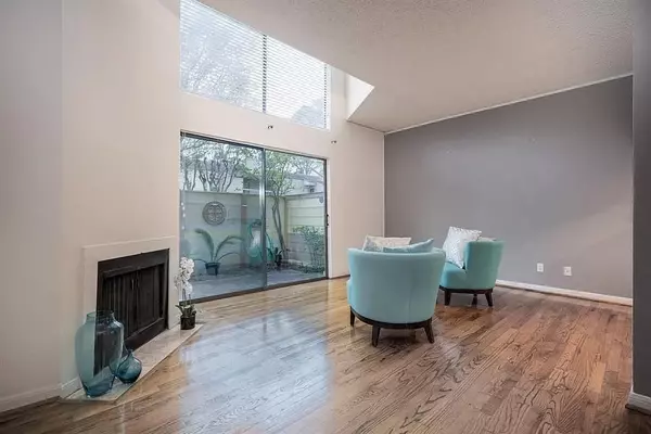 2125 Augusta DR #41, Houston, TX 77057