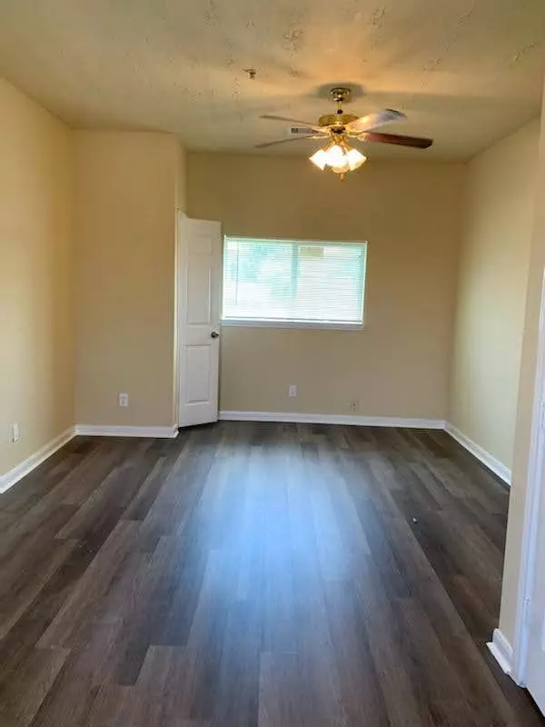 Houston, TX 77021,4720 Yellowstone BLVD #2