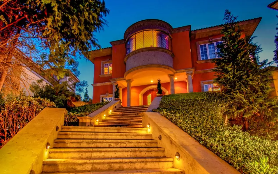 268 Paseo de los Laureles, 05120