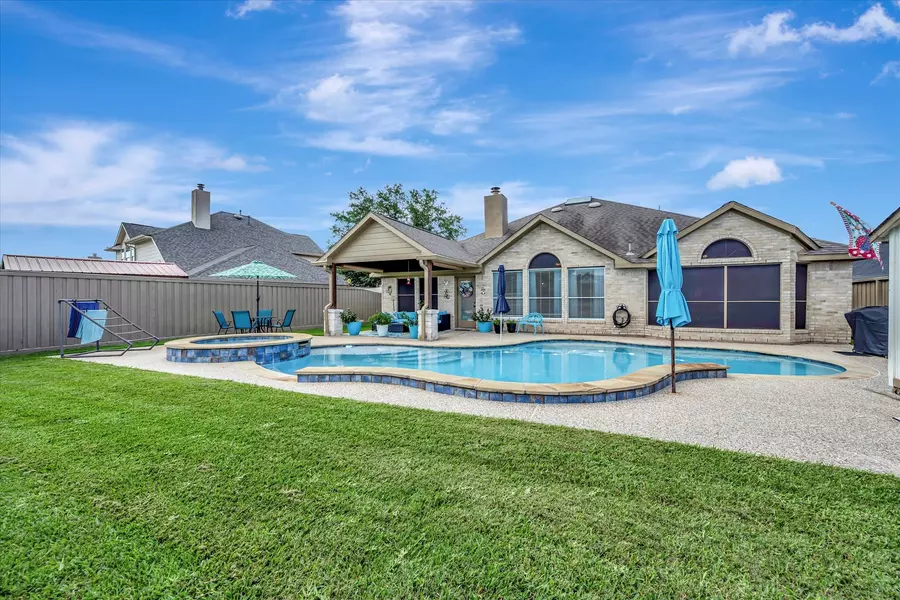 2206 E Van Trease DR, Deer Park, TX 77536