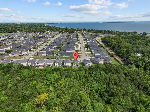 Bacliff, TX 77518,207 Sea Breeze DR