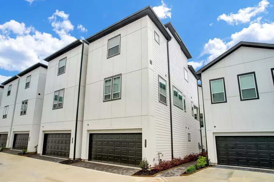 2804 Grand Fountains DR #C, Houston, TX 77054