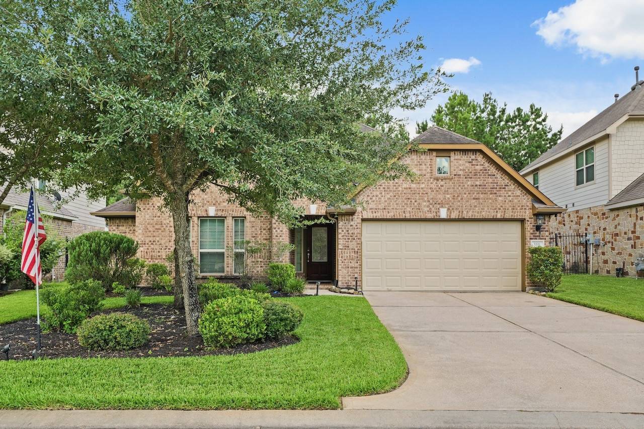 166 Hearthshire CIR, Magnolia, TX 77354