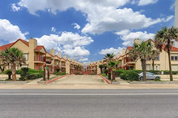 Galveston, TX 77551,7312 Seawall BLVD #118