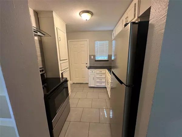 Houston, TX 77051,9329 Chesterfield DR