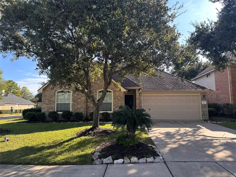 3734 Paigewood DR, Pearland, TX 77584