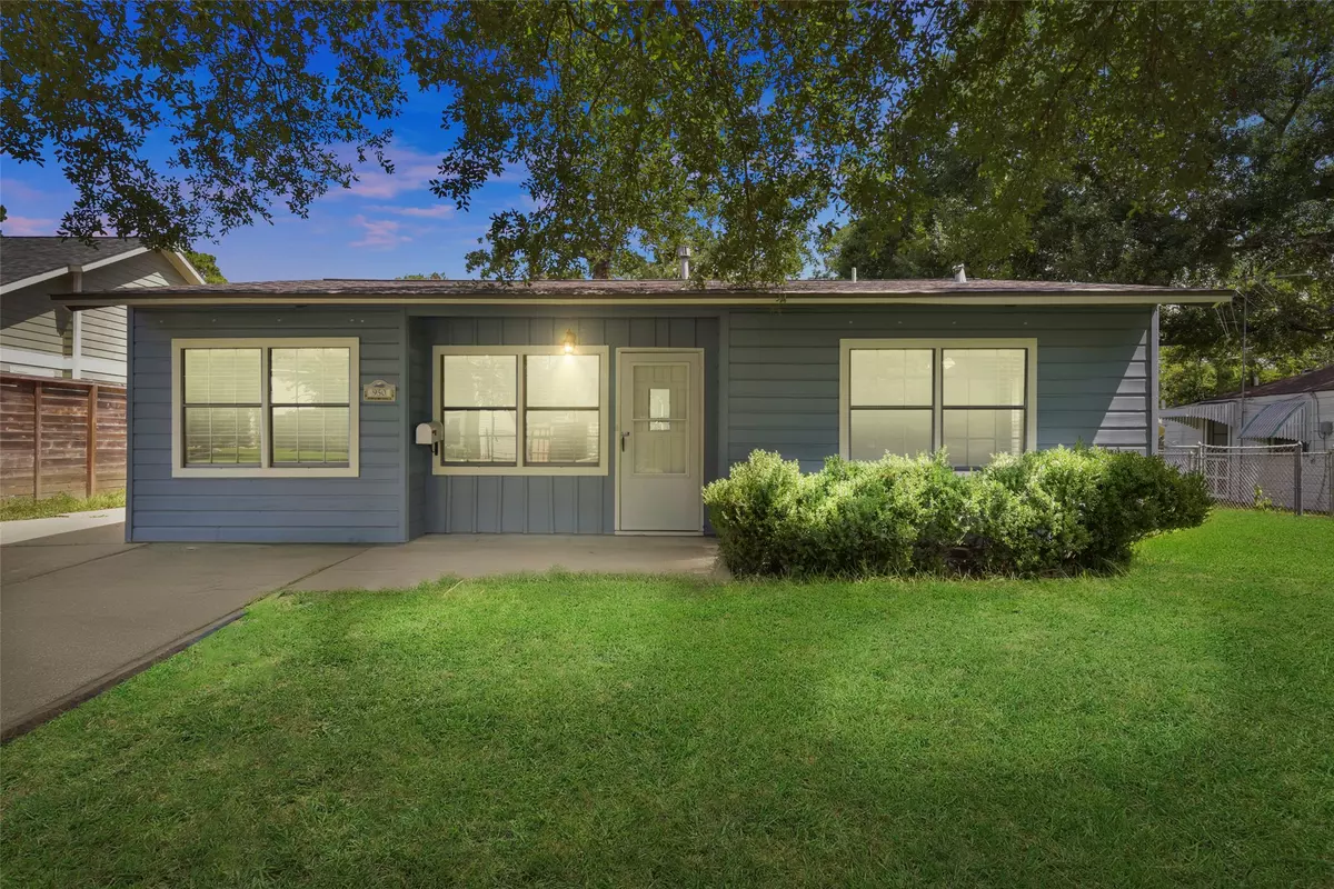 Houston, TX 77018,950 Lamonte LN