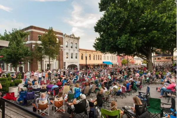 Brenham, TX 77833,1009 Robinhood