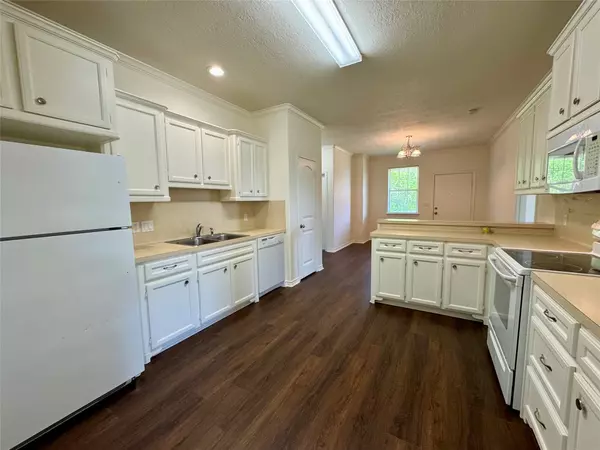 Madisonville, TX 77864,608 Olde Oaks CIR