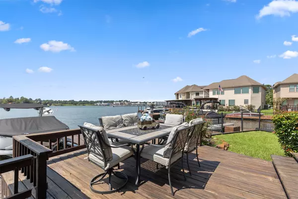 Montgomery, TX 77356,331 OLD AQUA LANDING