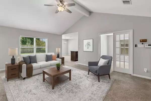 Highlands, TX 77562,2302 Tracy LN