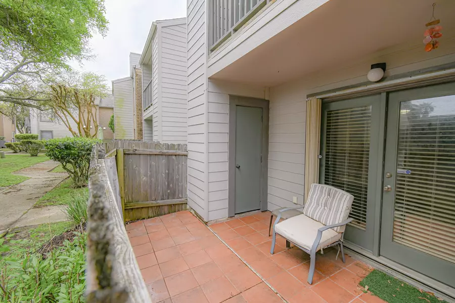 3220 69th ST #D3, Galveston, TX 77551