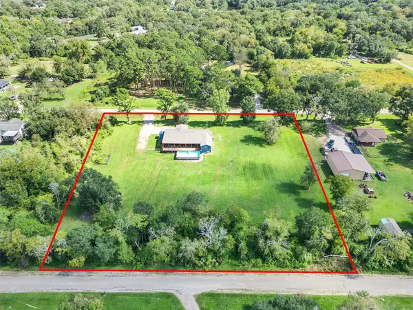 Liverpool, TX 77577,2830 Saint Anne ST