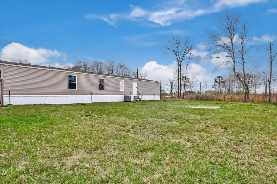2194 County Road 5017, Cleveland, TX 77327