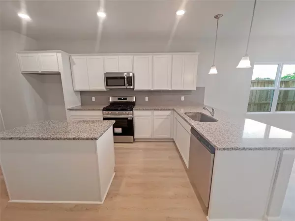 South Houston, TX 77053,4215 Wind Swell LN