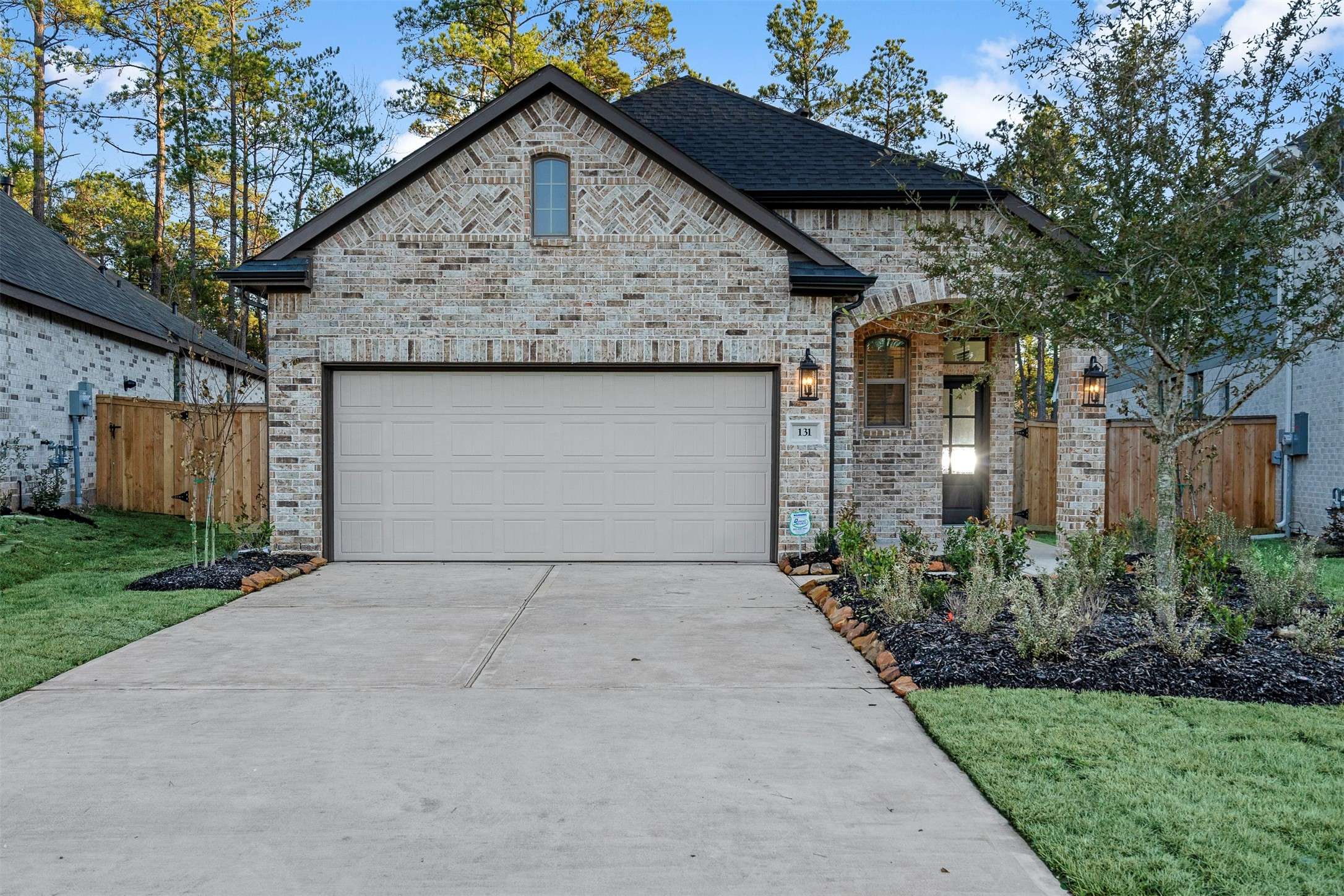 131 Lukewood CIR, Conroe, TX 77318