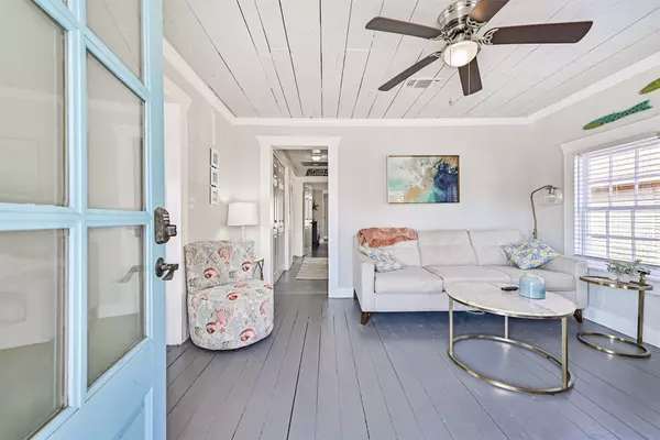 Galveston, TX 77551,4616 Avenue Q 1/2