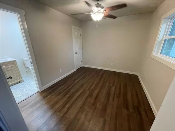 Brazoria, TX 77422,230 E New York ST