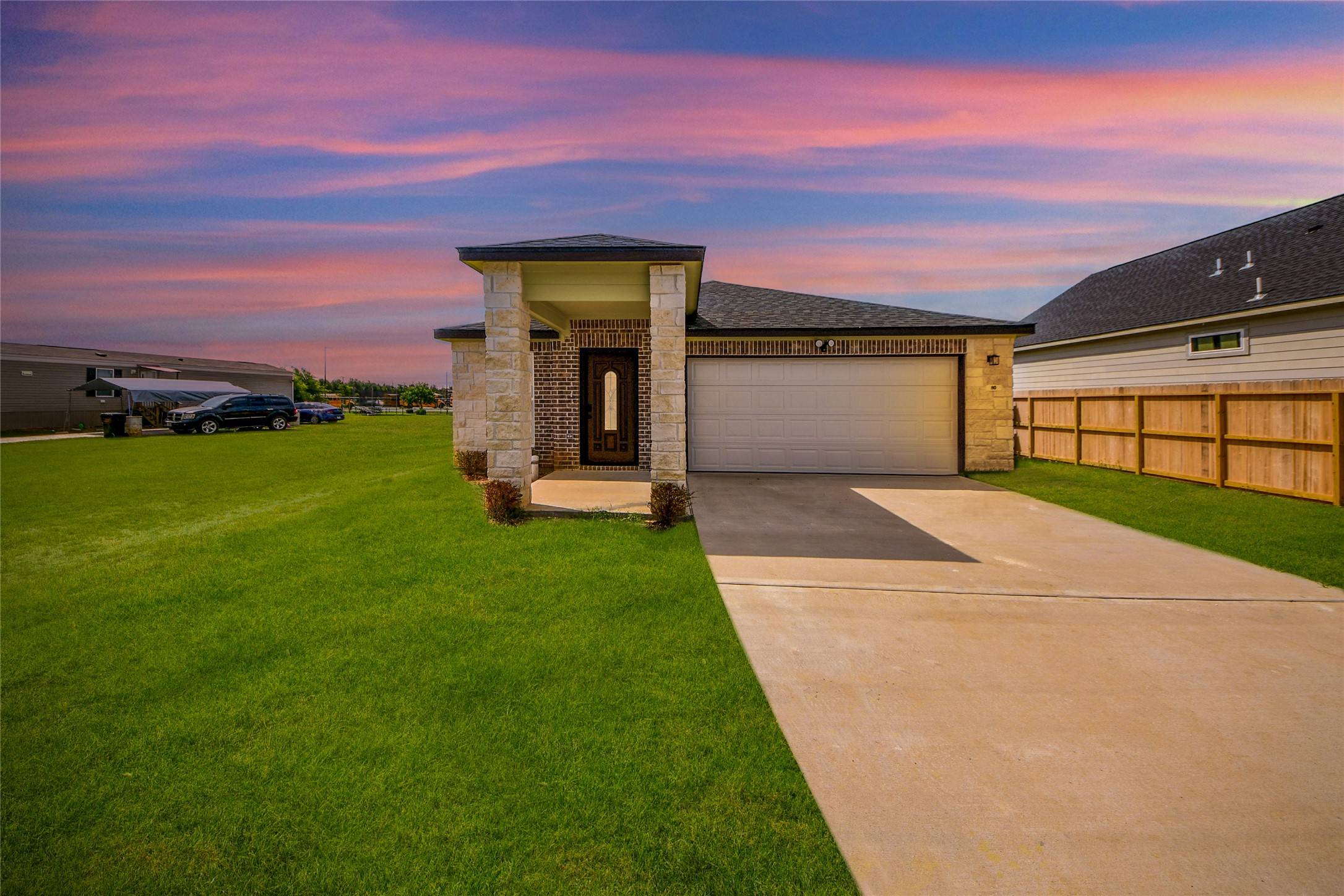 80 Road 5608, Cleveland, TX 77327